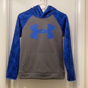 New without tags : Under Armour “Storm” Fleece lined hoodie, Size Youth Medium